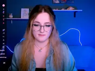 Zara_lys from Chaturbate