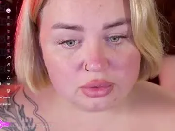 Zarareign_ from Chaturbate