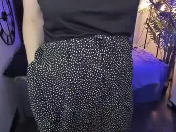 Zoeeast from Chaturbate