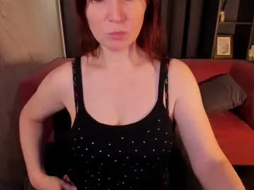 Zoeeast from Chaturbate