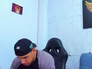 Aaron_velour from Flirt4Free
