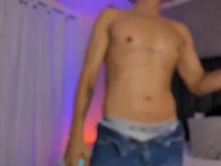 alejandro_montenegro from Flirt4Free is Freechat