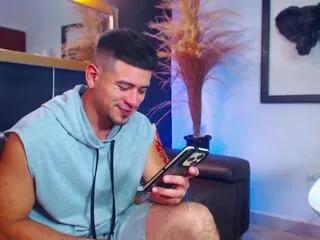 alejo_king from Flirt4Free is Freechat
