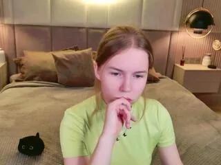 alida_brace from Flirt4Free is Freechat