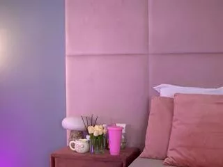 Alma_luv from Flirt4Free