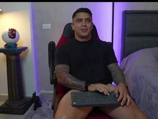 Andy_damon from Flirt4Free