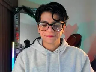 angel_rincon from Flirt4Free is Freechat