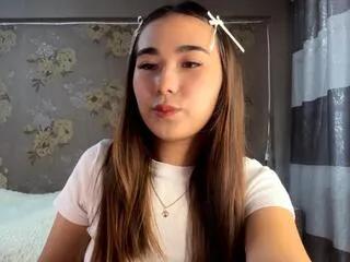 angelia_madinger from Flirt4Free is Freechat