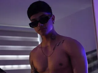 aress_damon from Flirt4Free is Freechat