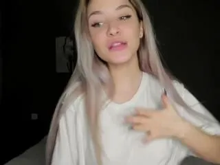 ariel_meel from Flirt4Free is Freechat