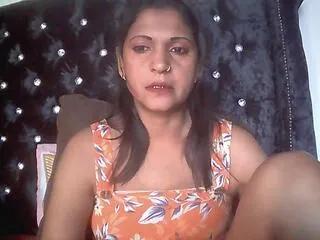 ashani_dia from Flirt4Free is Freechat