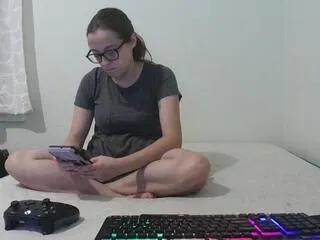 Bambi_bi from Flirt4Free