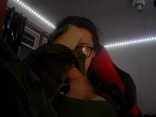 Bambi_bi from Flirt4Free