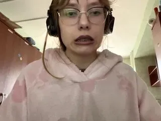 Beatris_chaplean from Flirt4Free