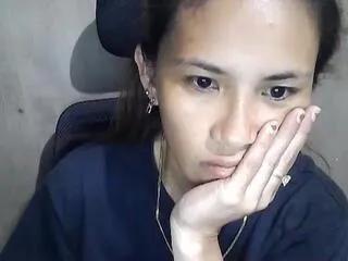 bella_islove from Flirt4Free is Freechat