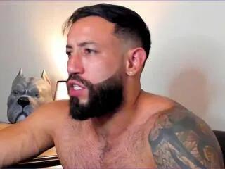 brad_leon from Flirt4Free is Freechat