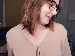 bruna_whitesinger from Flirt4Free is Freechat