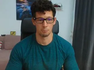 Brutus_k from Flirt4Free