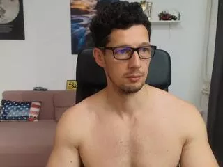 Brutus_k from Flirt4Free