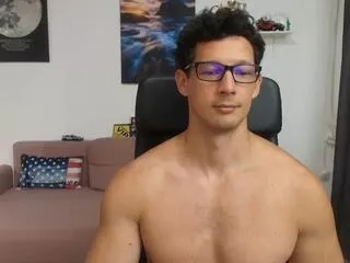 Brutus_k from Flirt4Free