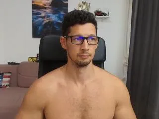 Brutus_k from Flirt4Free