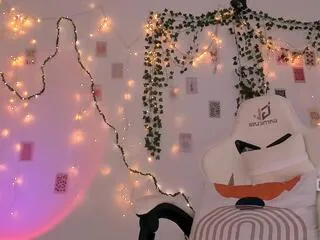 cambria_north from Flirt4Free is Freechat