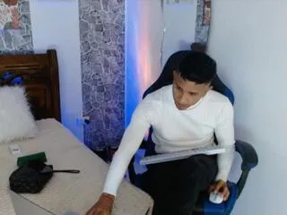 Cameron_fred from Flirt4Free