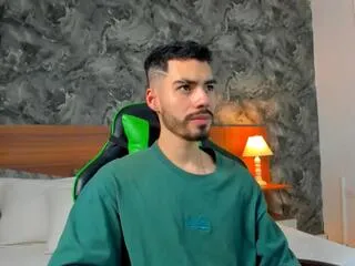 Cameron_pierce from Flirt4Free