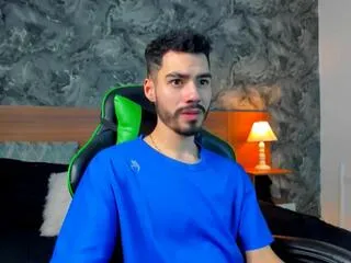 Cameron_pierce from Flirt4Free