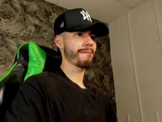 cameron_pierce from Flirt4Free is Freechat