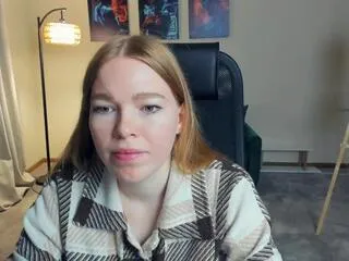 carmon_hewko from Flirt4Free is Freechat