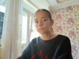 carri_baptise from Flirt4Free is Freechat