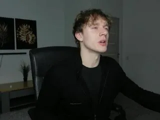 charles_dreams from Flirt4Free is Freechat