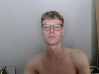 Charley_parks from Flirt4Free