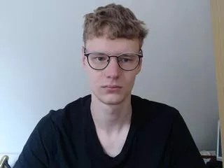 Charley_parks from Flirt4Free