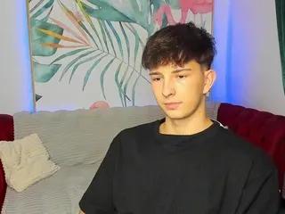 charlie_florenzi from Flirt4Free is Freechat