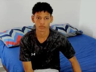 clay_raymond from Flirt4Free is Freechat