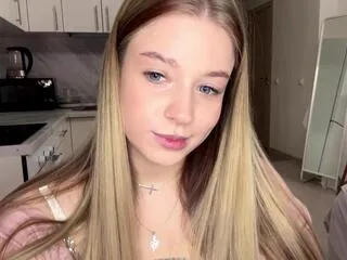 cora_lingao from Flirt4Free is Freechat