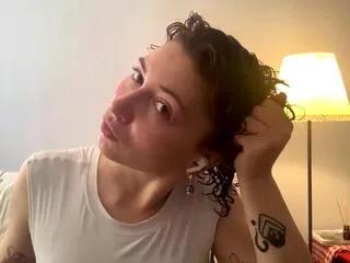 cwene_follin from Flirt4Free is Freechat