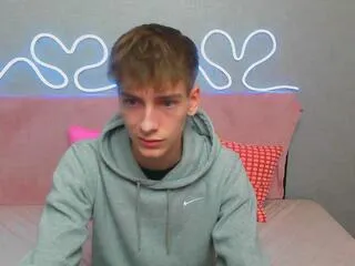 cy_ellis from Flirt4Free is Freechat