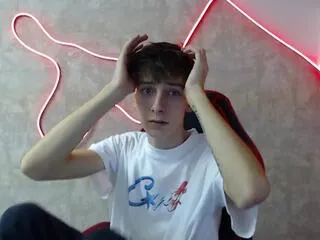 cy_ellis from Flirt4Free is Freechat