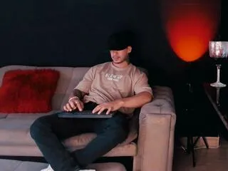 Dammian_miller from Flirt4Free