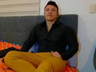 danny_musclehot from Flirt4Free is Freechat