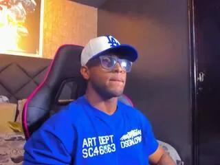 dany_dryy from Flirt4Free is Freechat