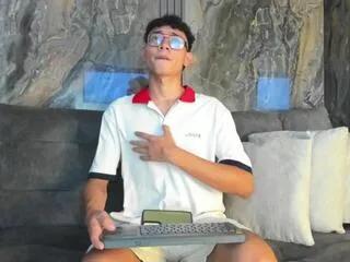 david_laid from Flirt4Free is Freechat