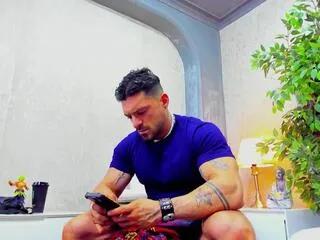 Dennis_cox from Flirt4Free