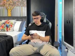 derek_hussain from Flirt4Free
