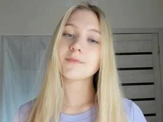 dina_tarboro from Flirt4Free is Freechat