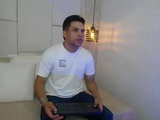 dominic_taylor from Flirt4Free is Freechat