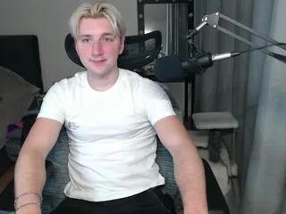elvin_vaenight from Flirt4Free is Freechat